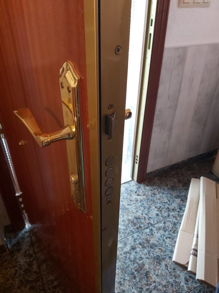 Apertura de puertas Valoria del Alcor
